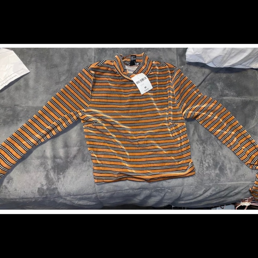 Forever 21 velvet striped long sleeve shirt
